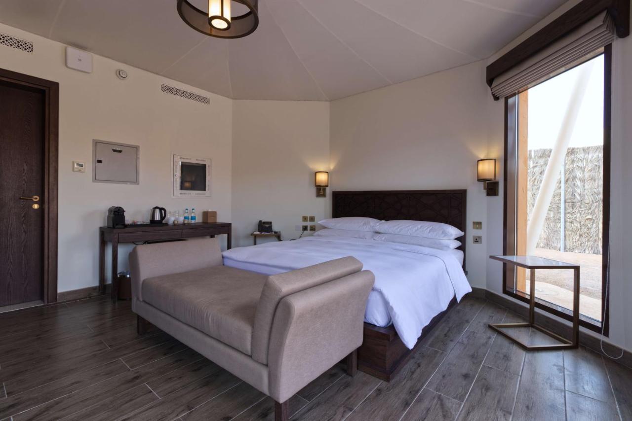 Hotel Al Badayer Retreat By Sharjah Collection Margham Exteriér fotografie A bedroom at the resort