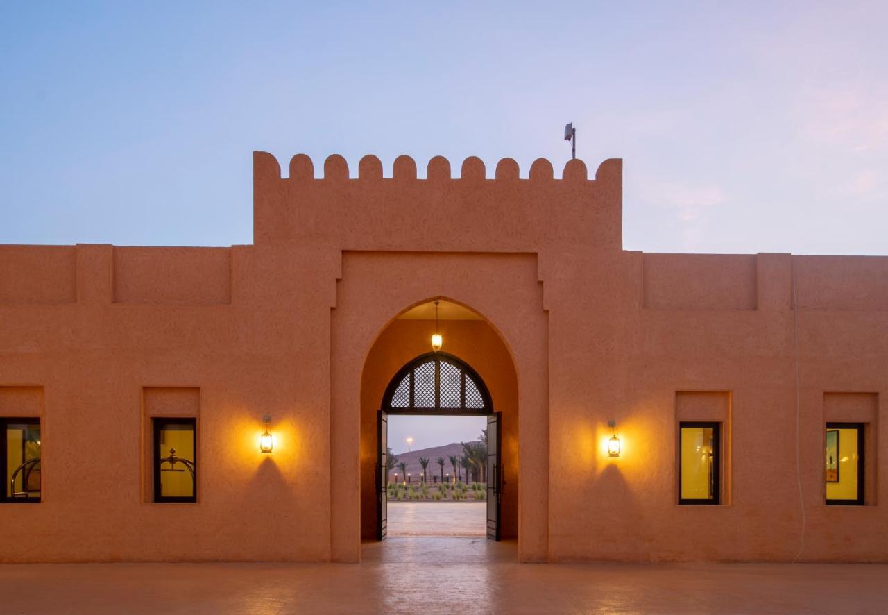 Hotel Al Badayer Retreat By Sharjah Collection Margham Exteriér fotografie Entrance to the hotel
