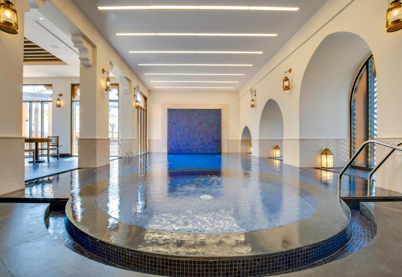 Hotel Al Badayer Retreat By Sharjah Collection Margham Exteriér fotografie The pool at the Four Seasons Hotel, Amman