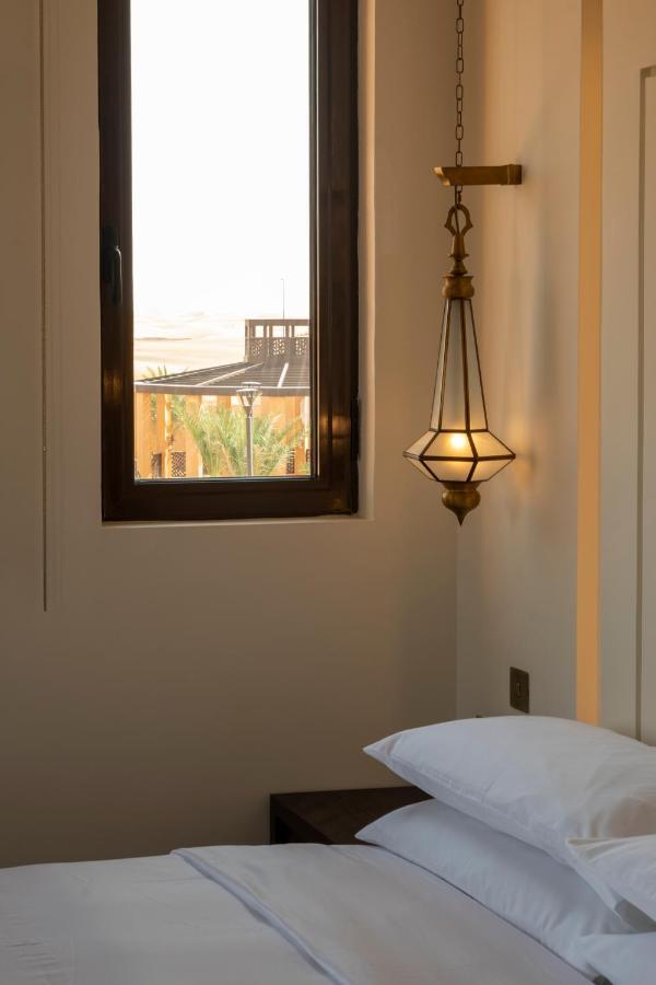 Hotel Al Badayer Retreat By Sharjah Collection Margham Exteriér fotografie A hanging lamp